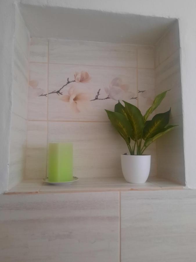 וואלטיצה Apartman Sandra מראה חיצוני תמונה